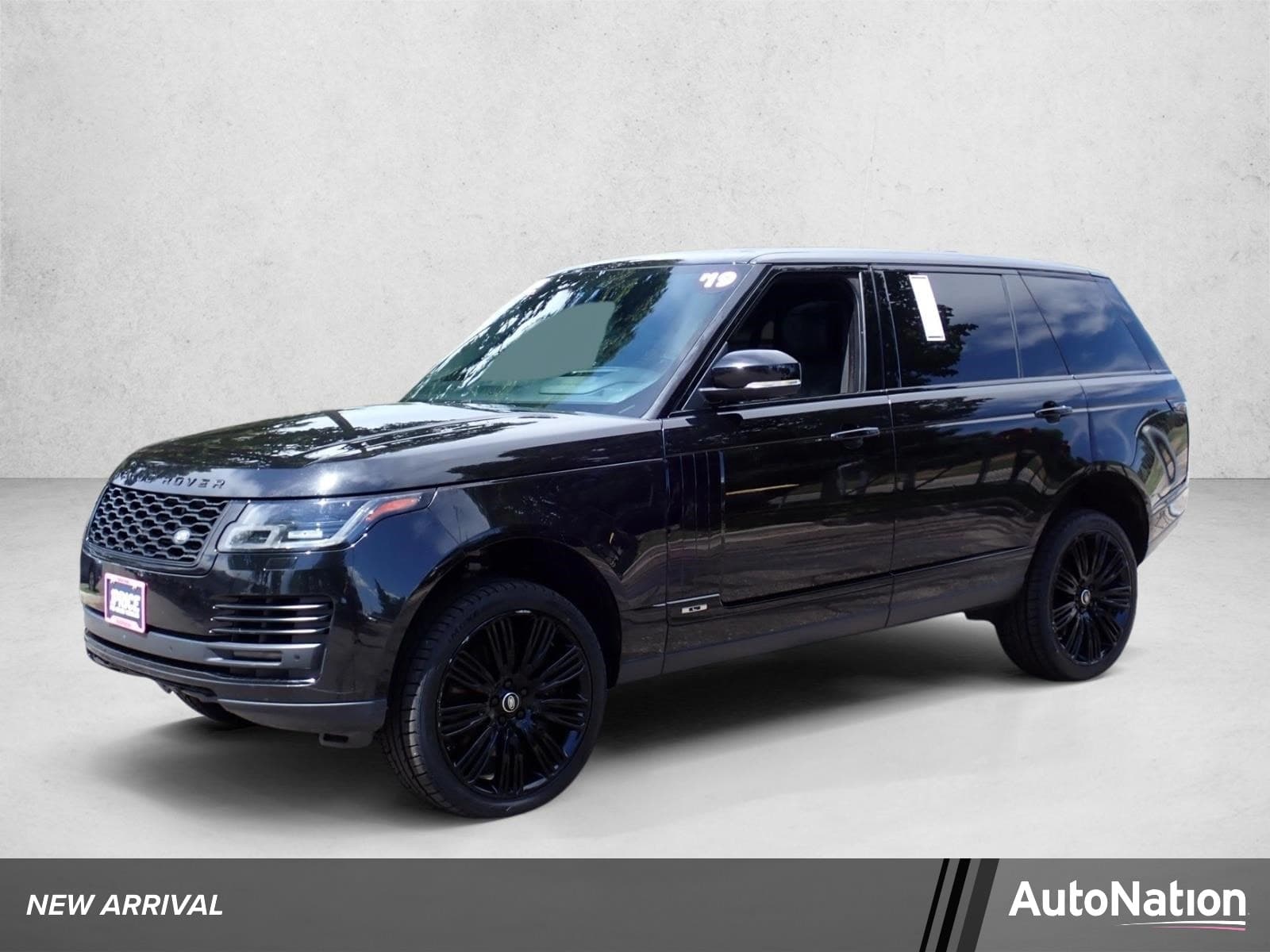 2019 Land Rover Range Rover 5.0L V8 Supercharged — photo 1 of 28