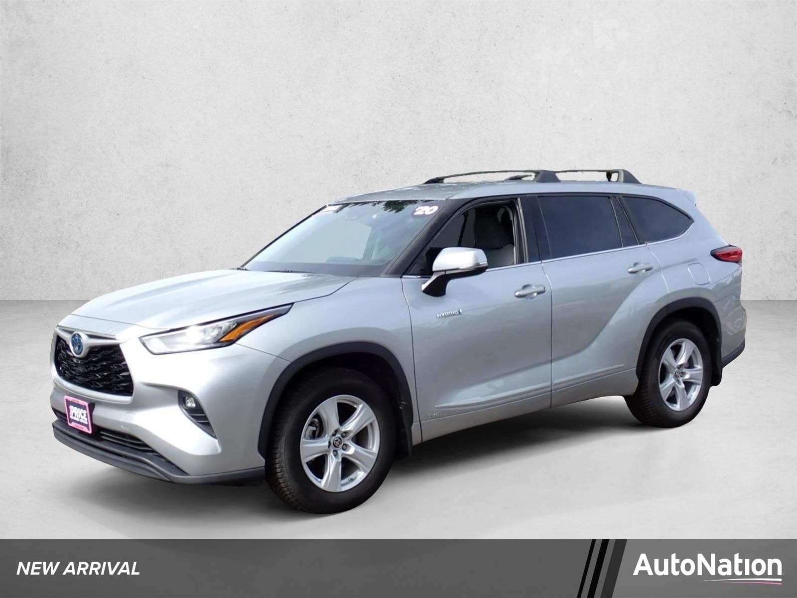 2020 Toyota Highlander Hybrid LE — photo 1 of 24