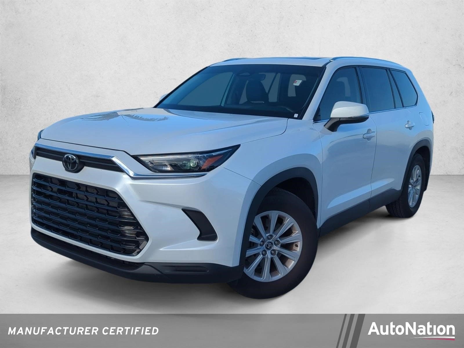 2025 Toyota Grand Highlander XLE — photo 1 of 30