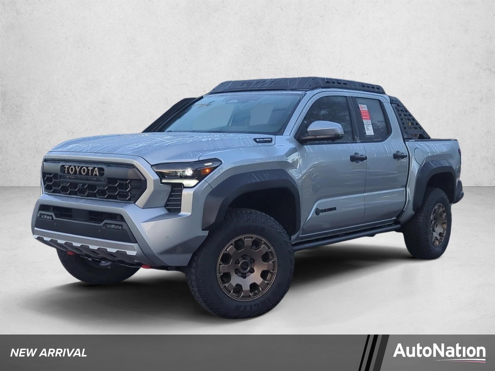 2025 Toyota Tacoma i-FORCE MAX Trailhunter — photo 1 of 62