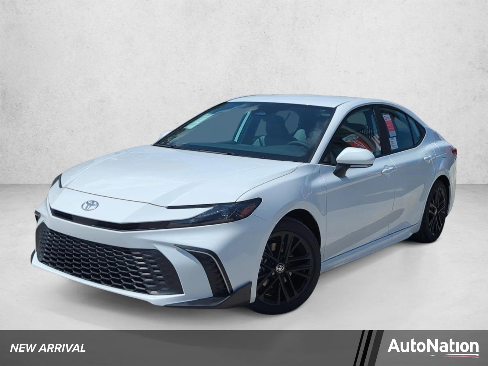 2026 Toyota Camry SE — photo 1 of 58