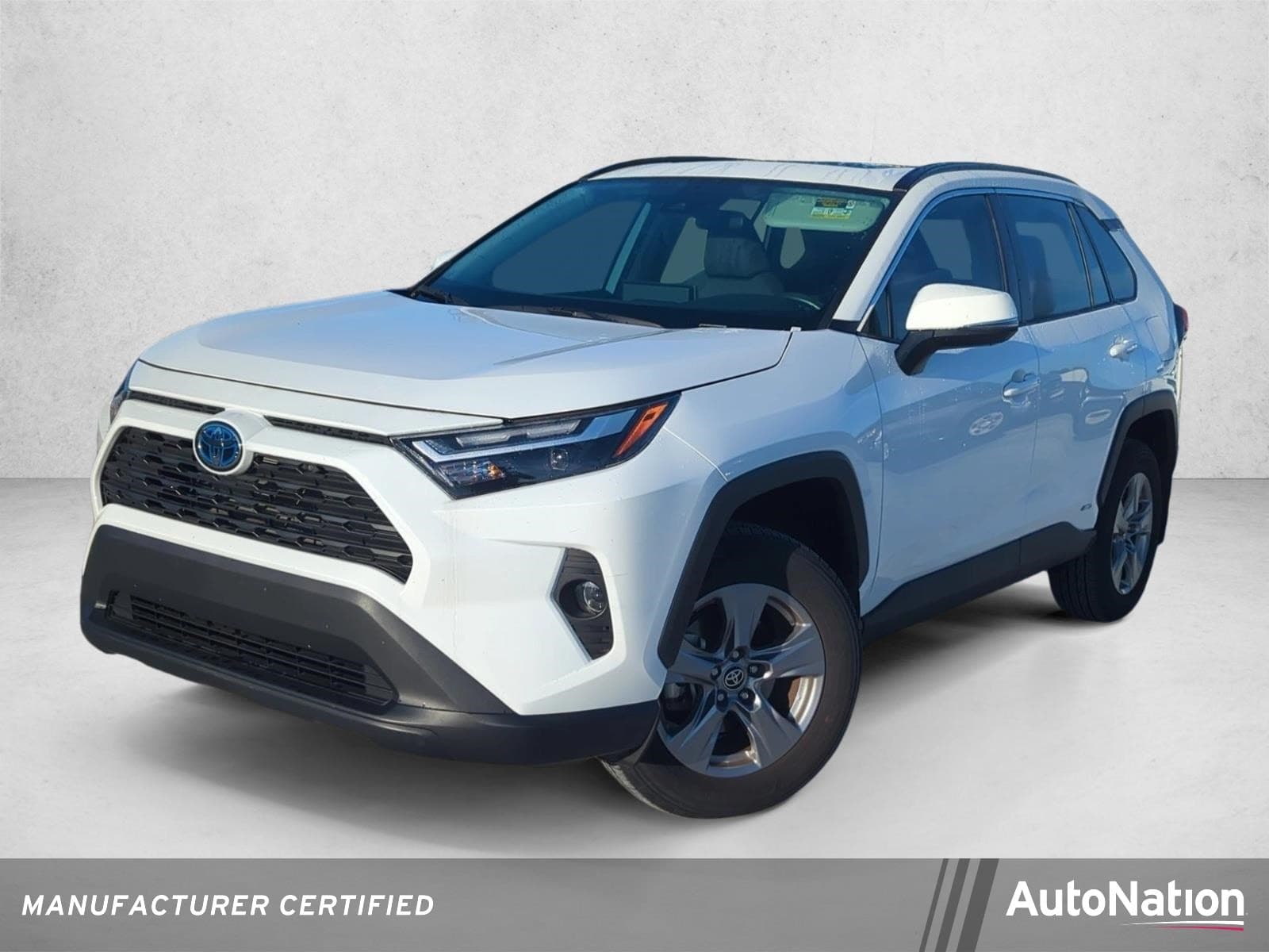 2024 Toyota RAV4 Base — photo 1 of 29