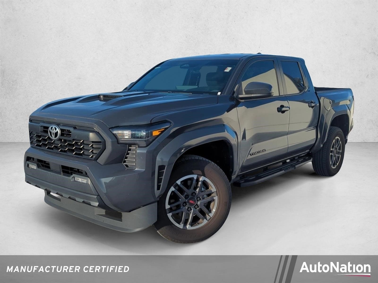 2024 Toyota Tacoma TRD Sport — photo 1 of 28