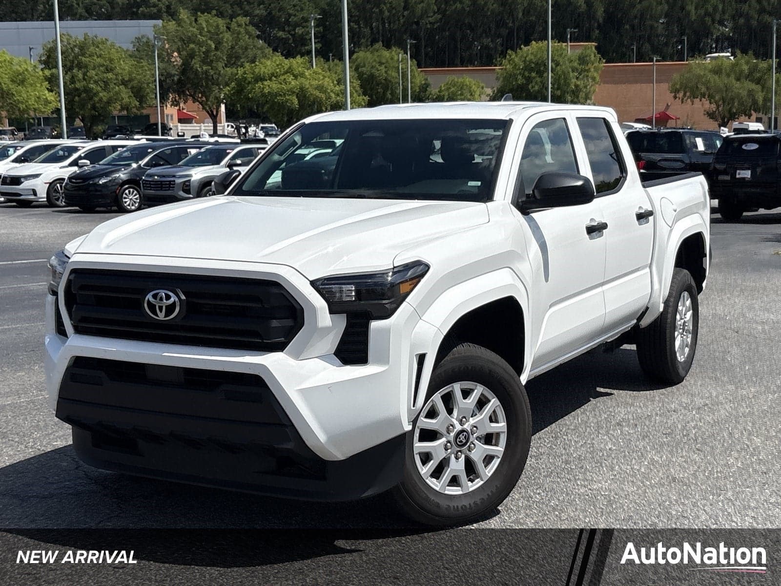 2025 Toyota Tacoma SR — photo 1 of 30