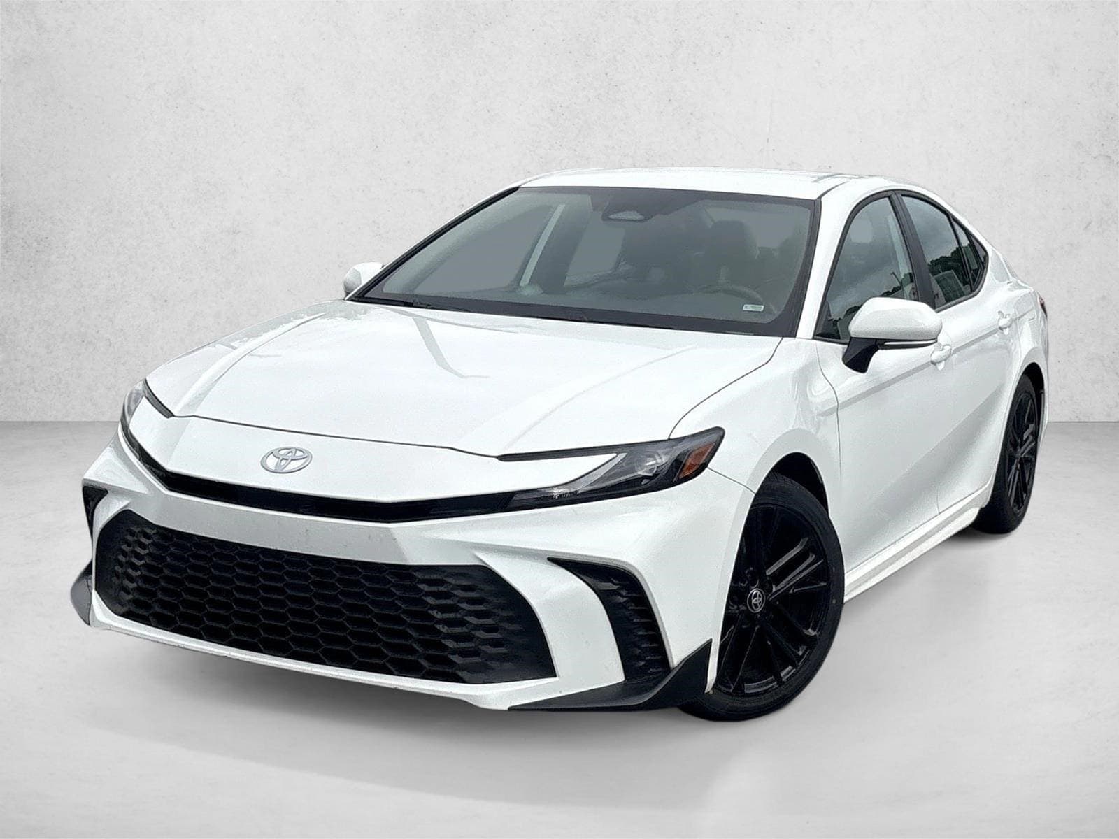 2026 Toyota Camry SE — photo 1 of 30