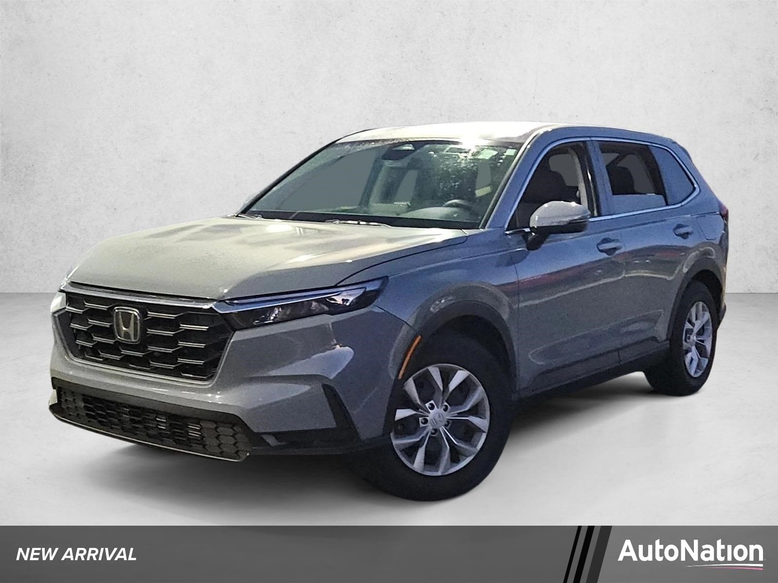 2025 Honda CR-V LX — photo 1 of 15