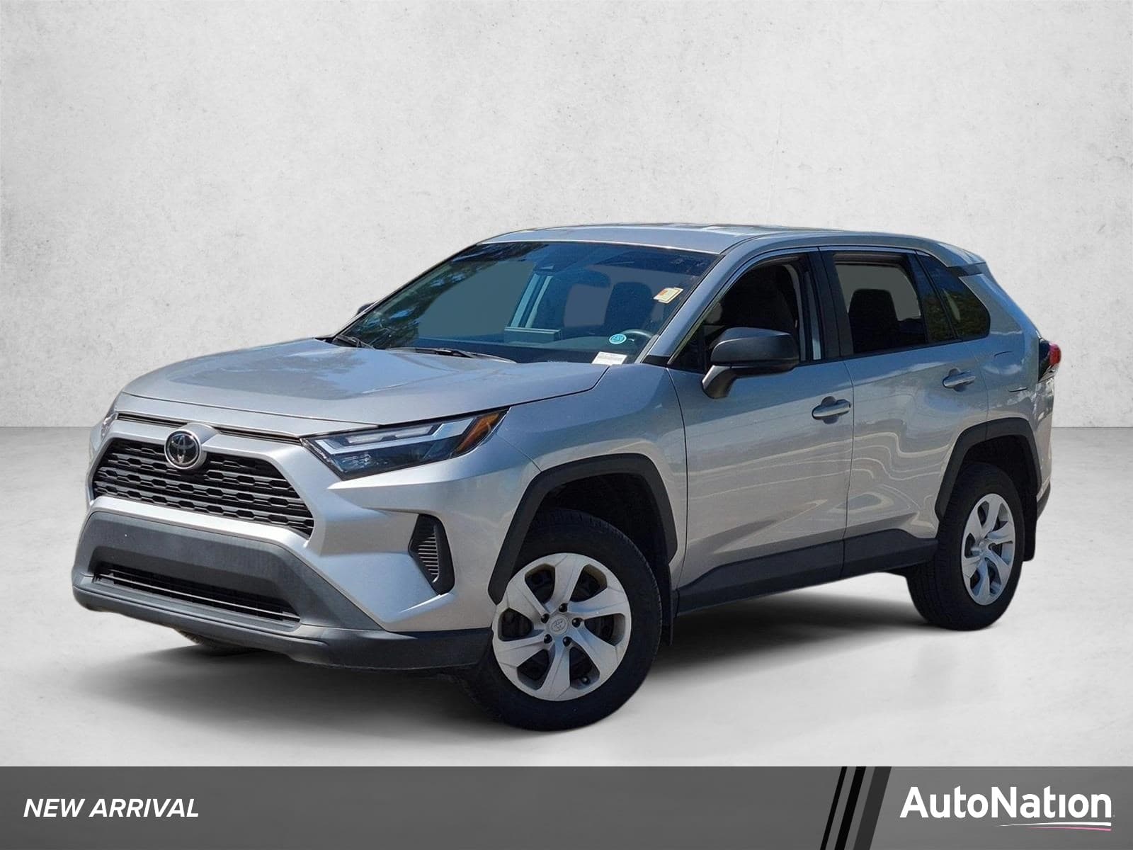 2024 Toyota RAV4 LE — photo 1 of 17