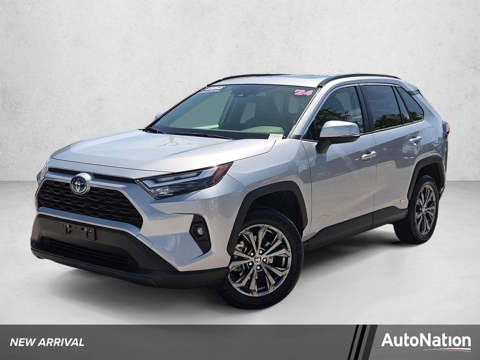 2024 Toyota RAV4 Hybrid XLE Premium — photo 1 of 17