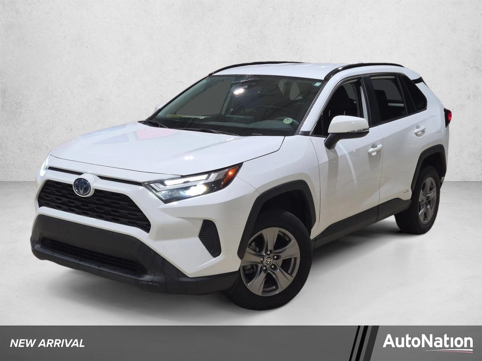 2024 Toyota RAV4 Base — photo 1 of 22