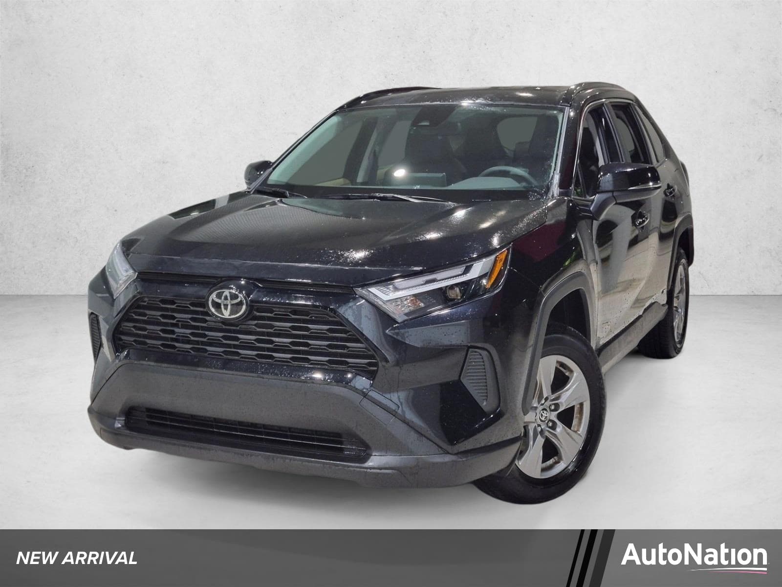 2025 Toyota RAV4 Base — photo 1 of 27