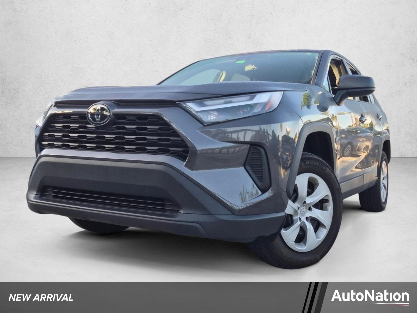 2023 Toyota RAV4 LE — photo 1 of 28