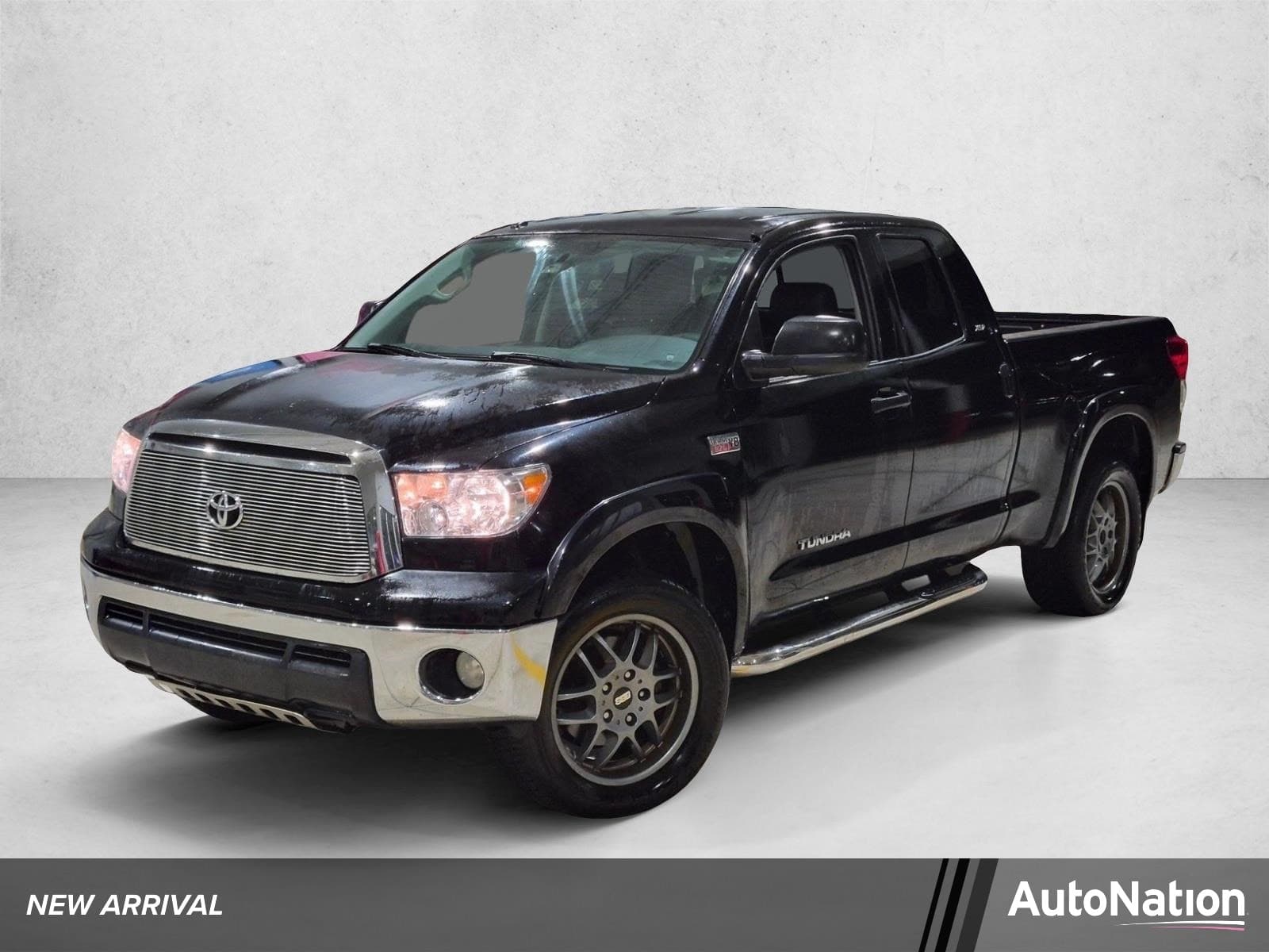 2011 Toyota Tundra 2WD Truck Base — photo 1 of 22