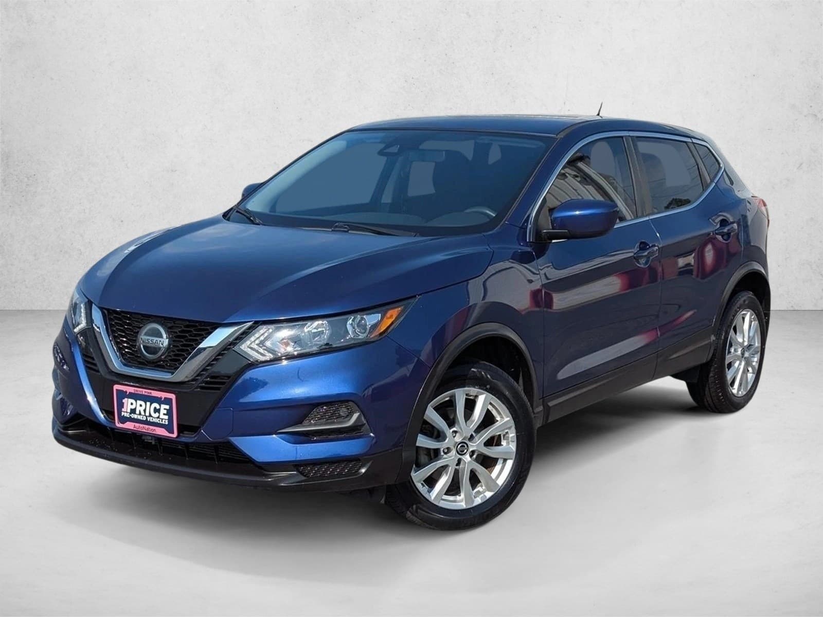 2022 Nissan Rogue SL — photo 1 of 30