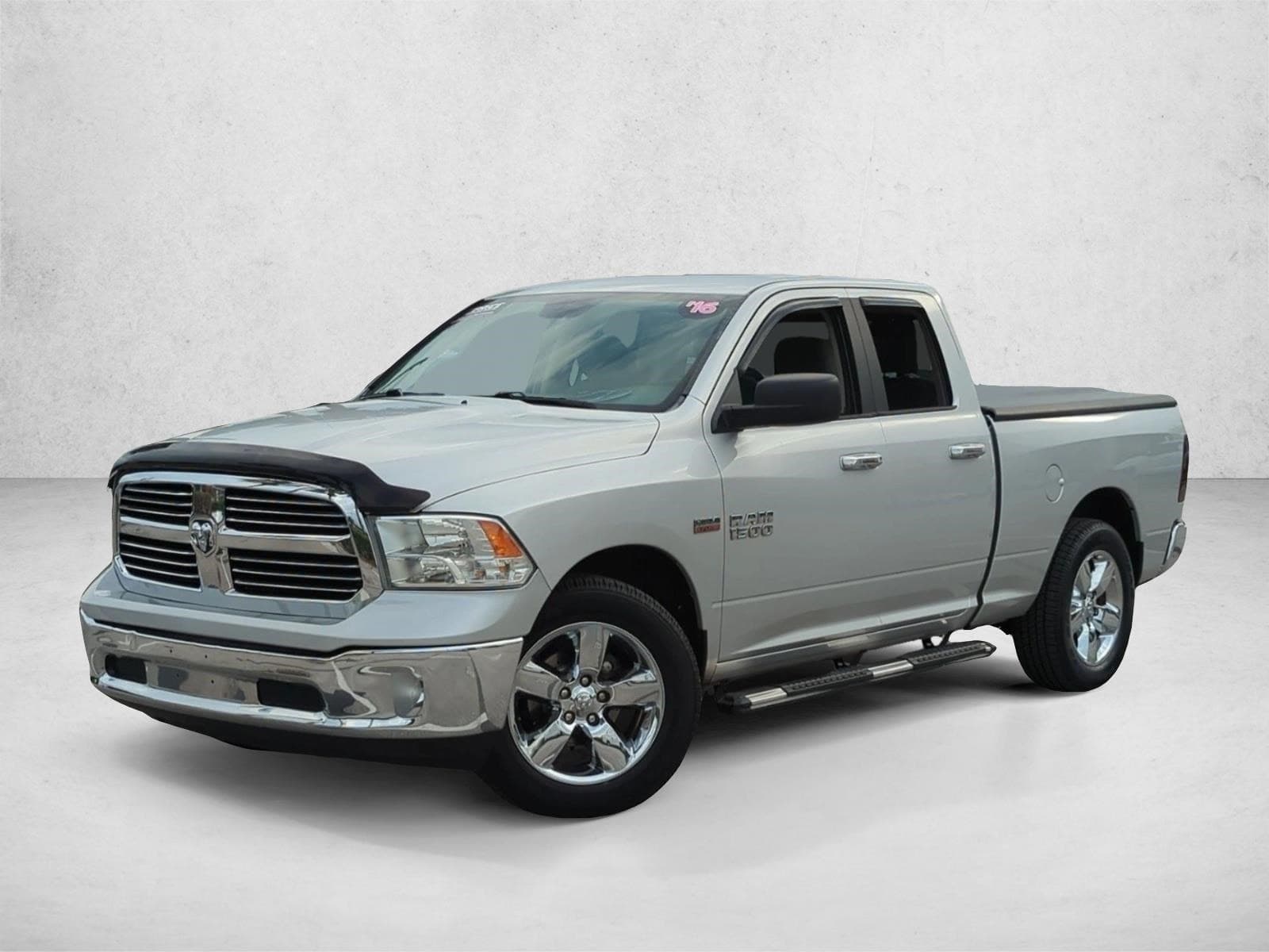 2016 RAM 1500 SLT — photo 1 of 23