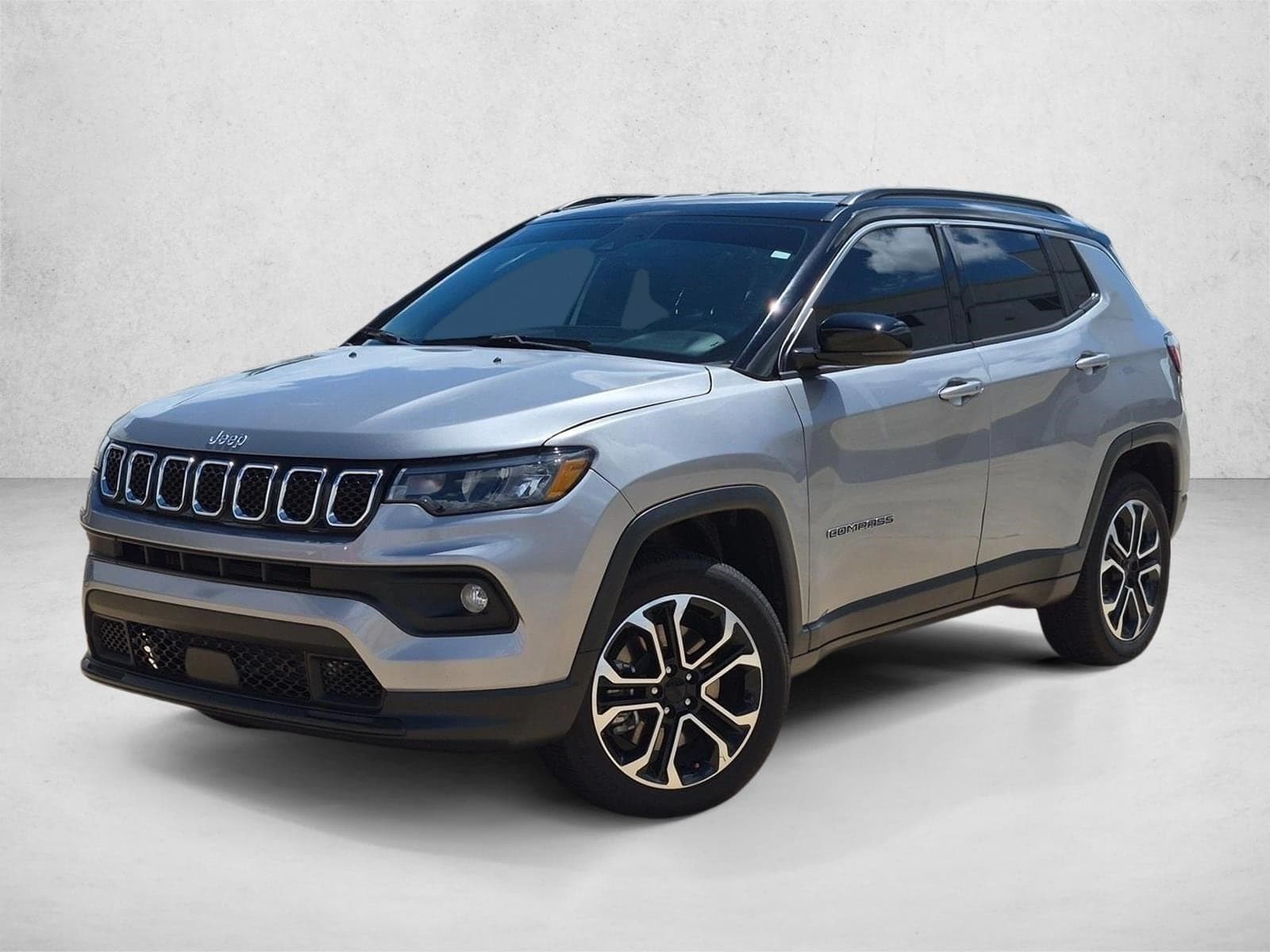2024 Jeep Compass Limited — photo 1 of 15