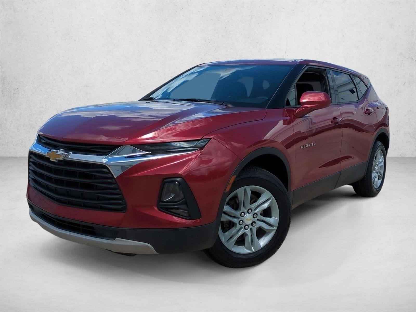 2019 Chevrolet Blazer Base — photo 1 of 24