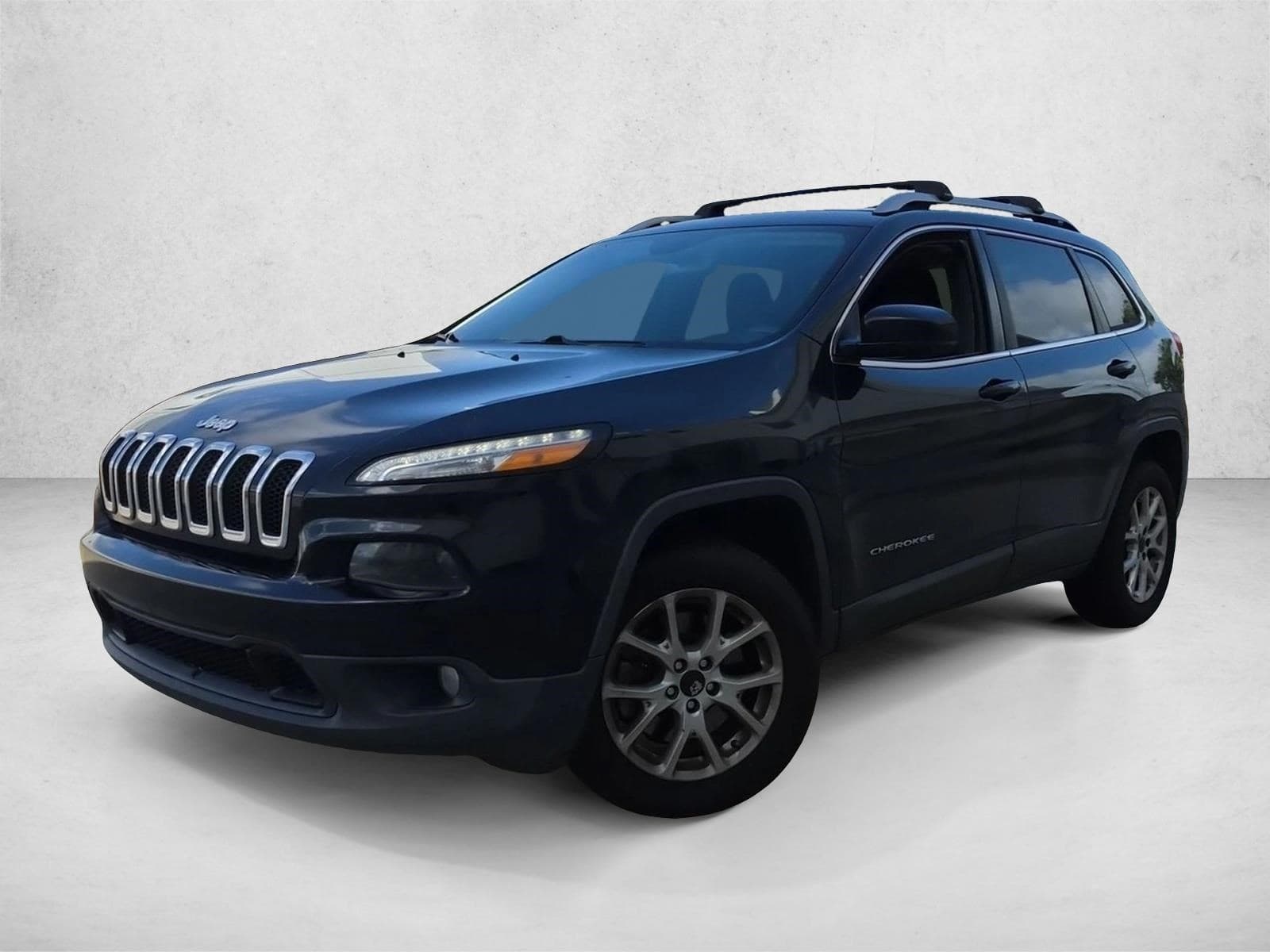 2015 Jeep Cherokee Latitude — photo 1 of 15