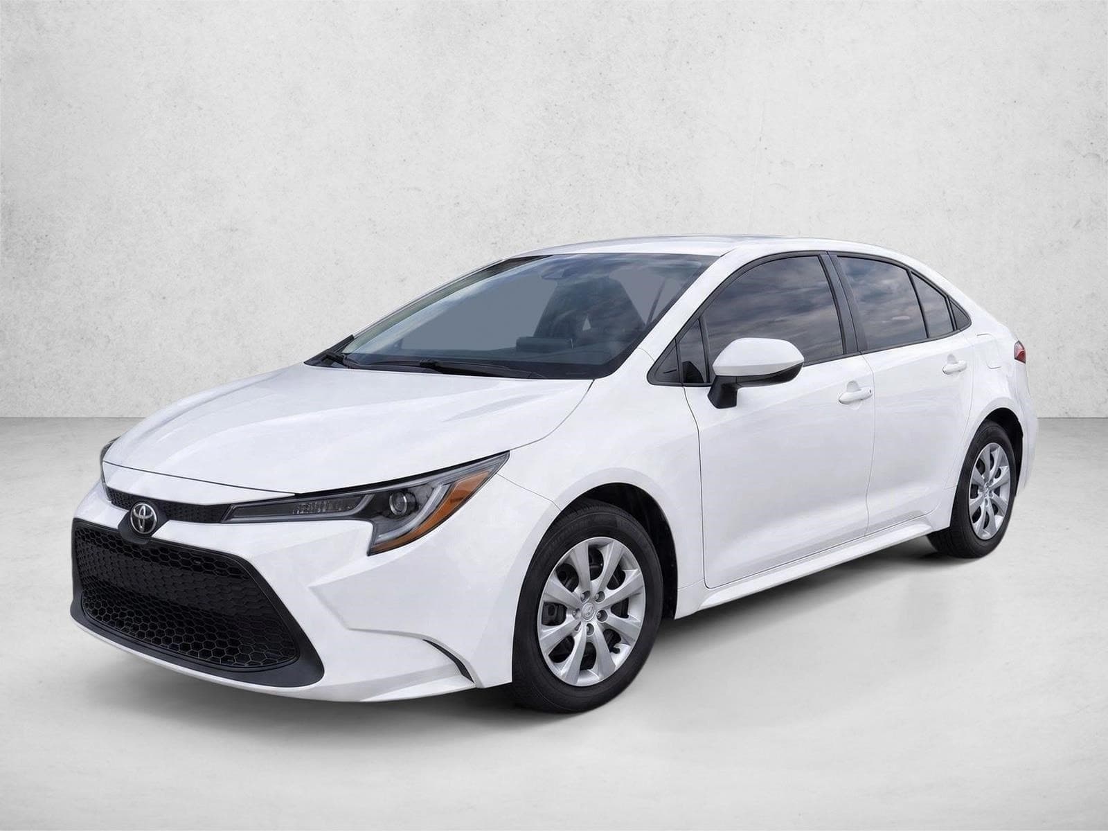 2022 Toyota Corolla LE — photo 1 of 9