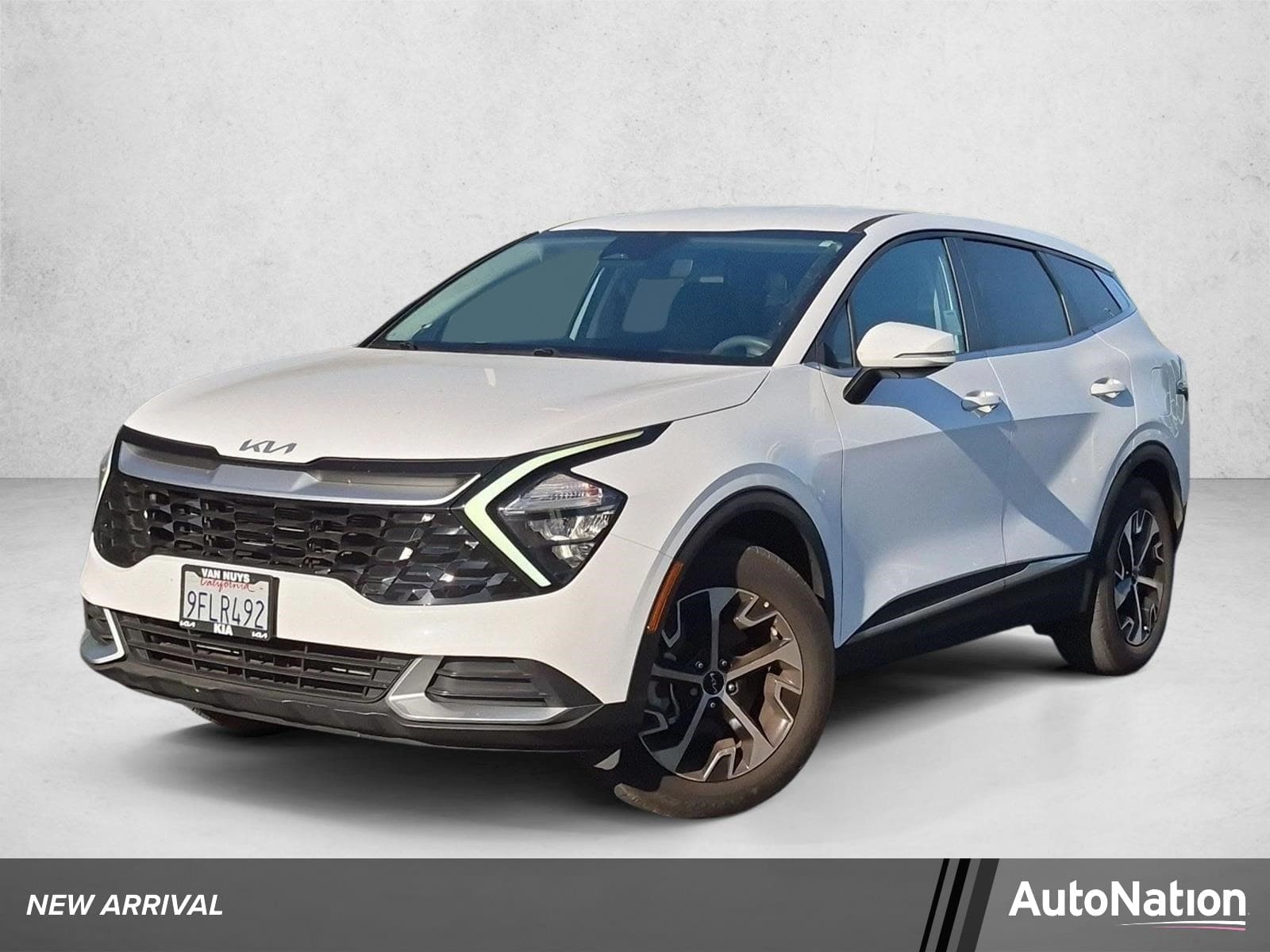 2023 Kia Sportage EX — photo 1 of 14