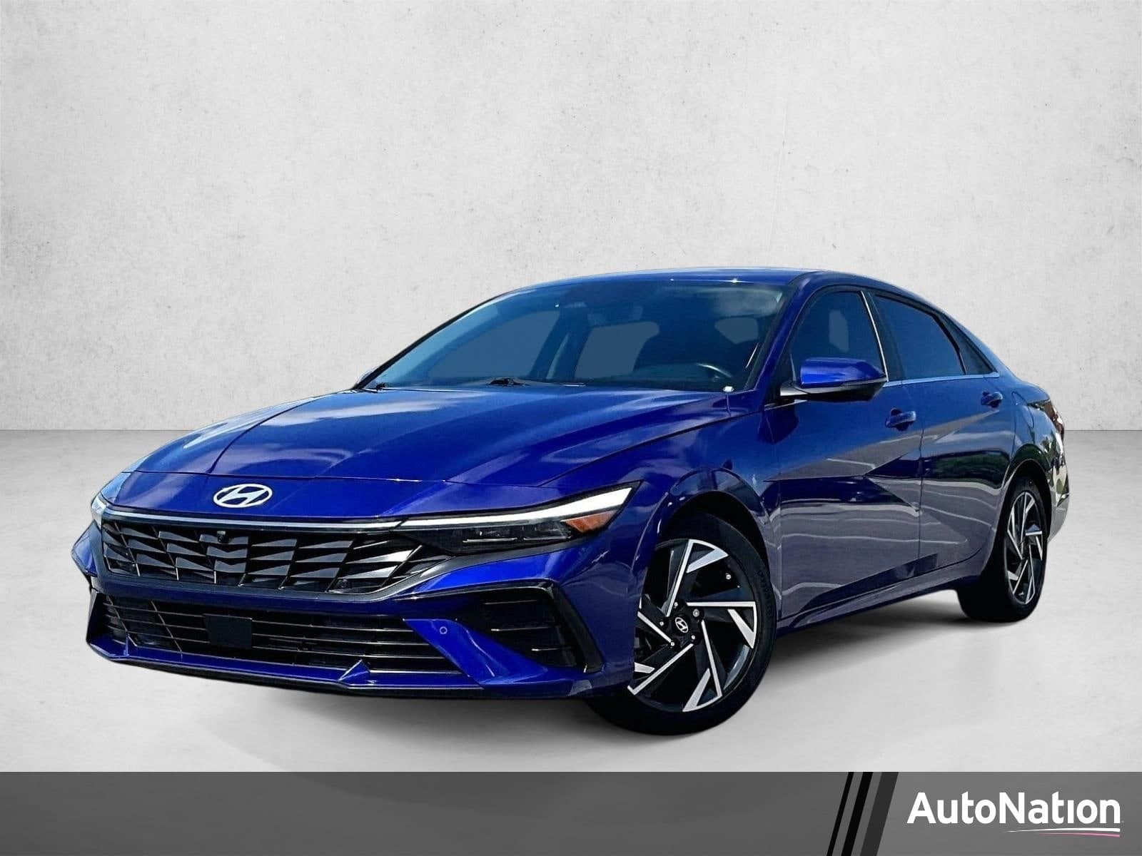 2024 Hyundai Elantra Limited — photo 1 of 30