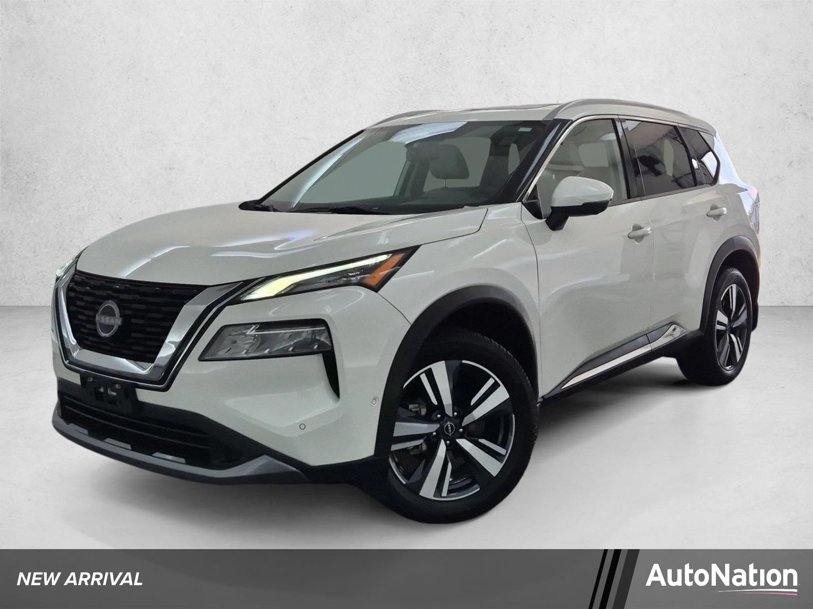 2023 Nissan Rogue SL — photo 1 of 30