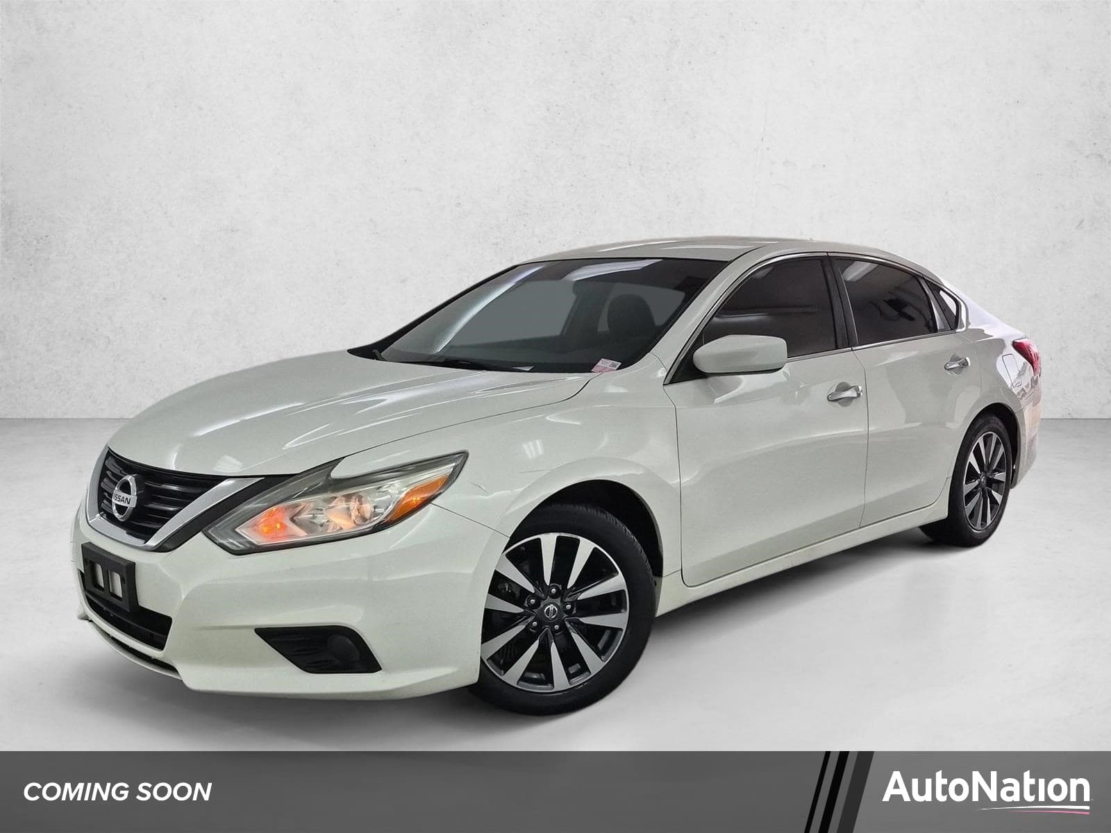 2017 Nissan Altima 2.5 SV — photo 1 of 30
