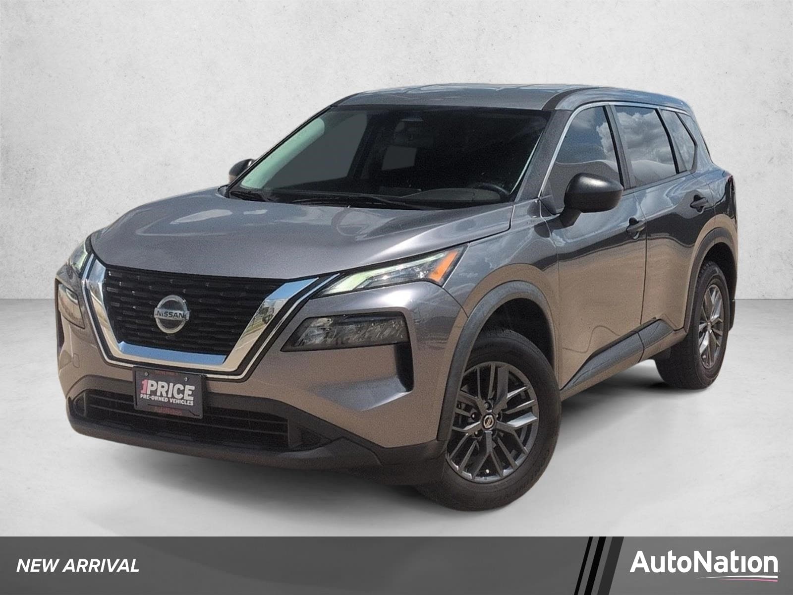 2021 Nissan Rogue S — photo 1 of 22