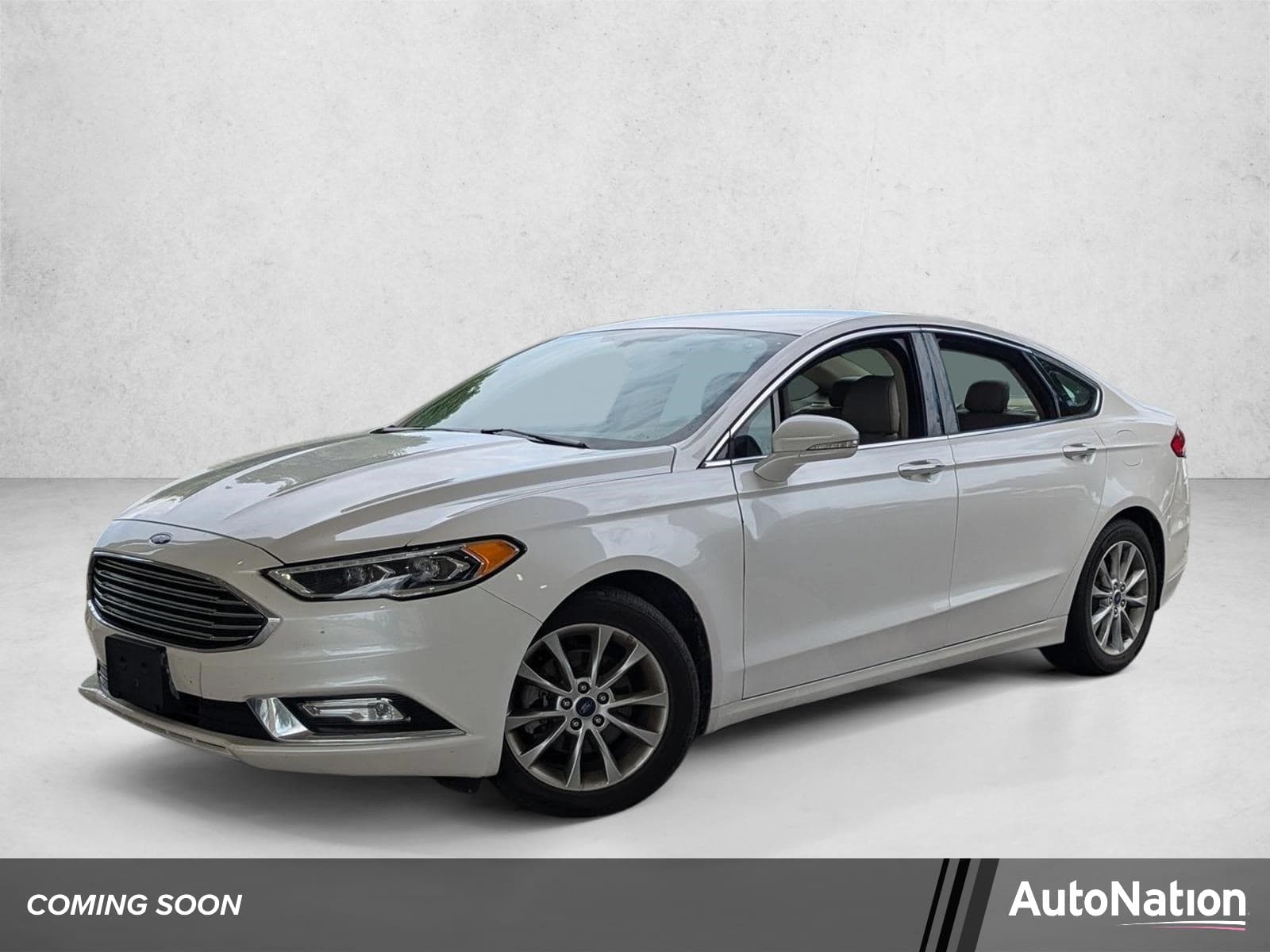 2017 Ford Fusion SE — photo 1 of 17