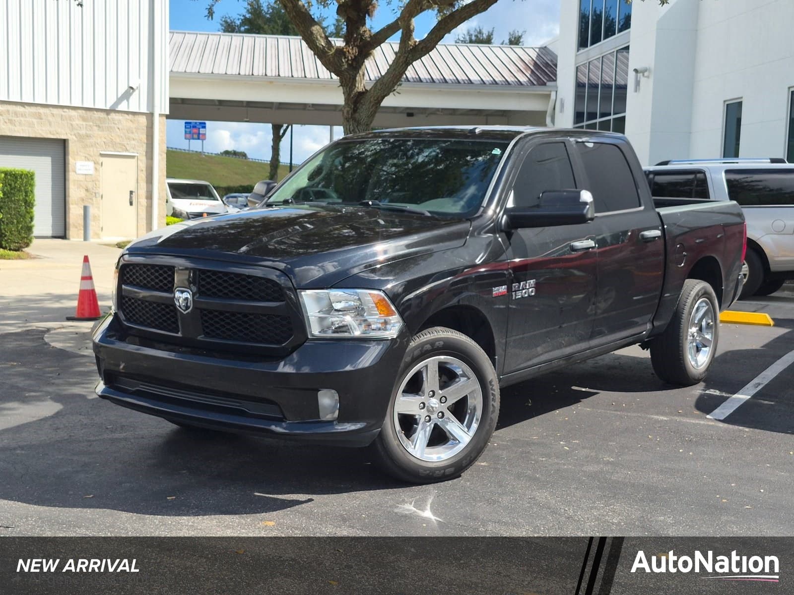 2016 RAM 1500 Express — photo 1 of 15