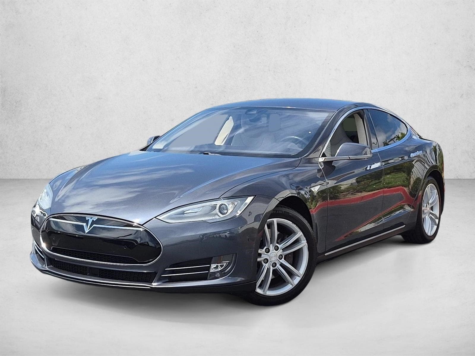 2015 Tesla Model S 60 (DISC) — photo 1 of 25