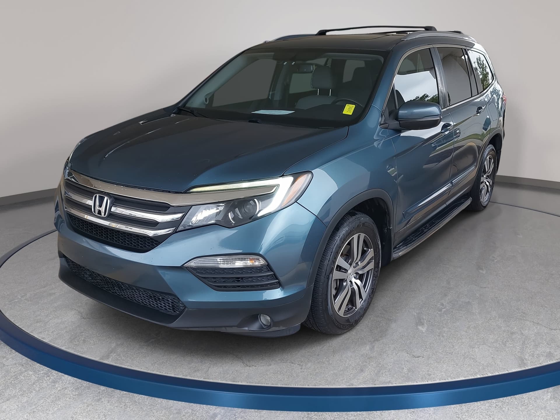 2017 Honda Pilot EX-L — photo 1 of 37