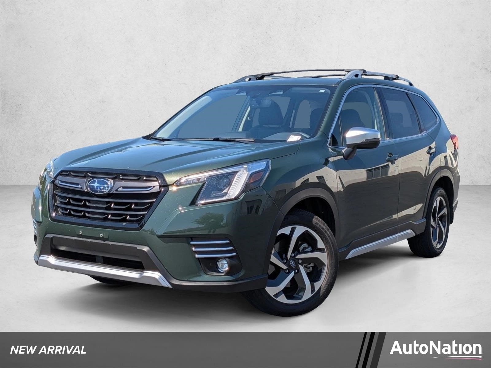 2024 Subaru Forester Touring — photo 1 of 16