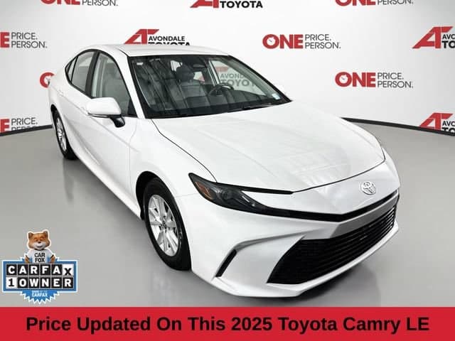 2025 Toyota Camry LE — photo 1 of 31