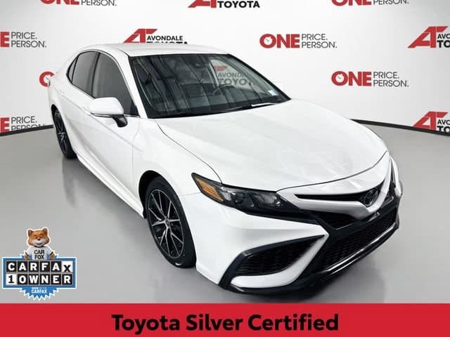 2023 Toyota Camry SE — photo 1 of 32