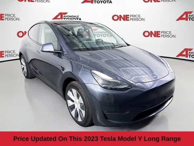 2023 Tesla Model Y Long Range — photo 1 of 32