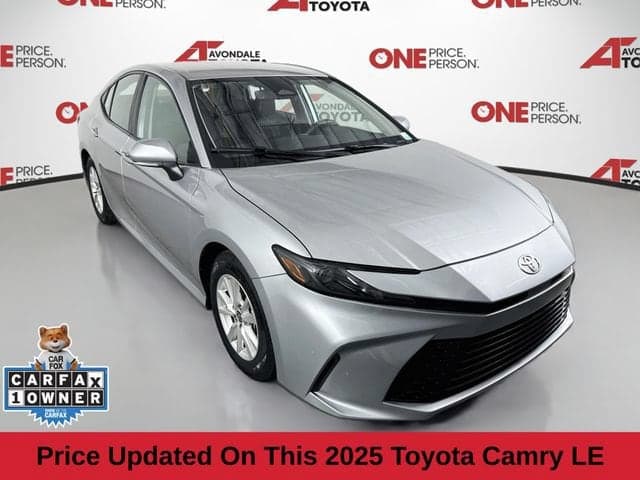 2025 Toyota Camry LE — photo 1 of 31