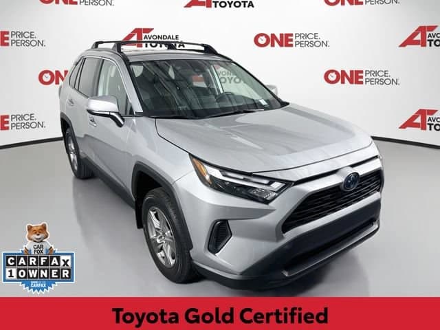 2024 Toyota RAV4 Base — photo 1 of 33