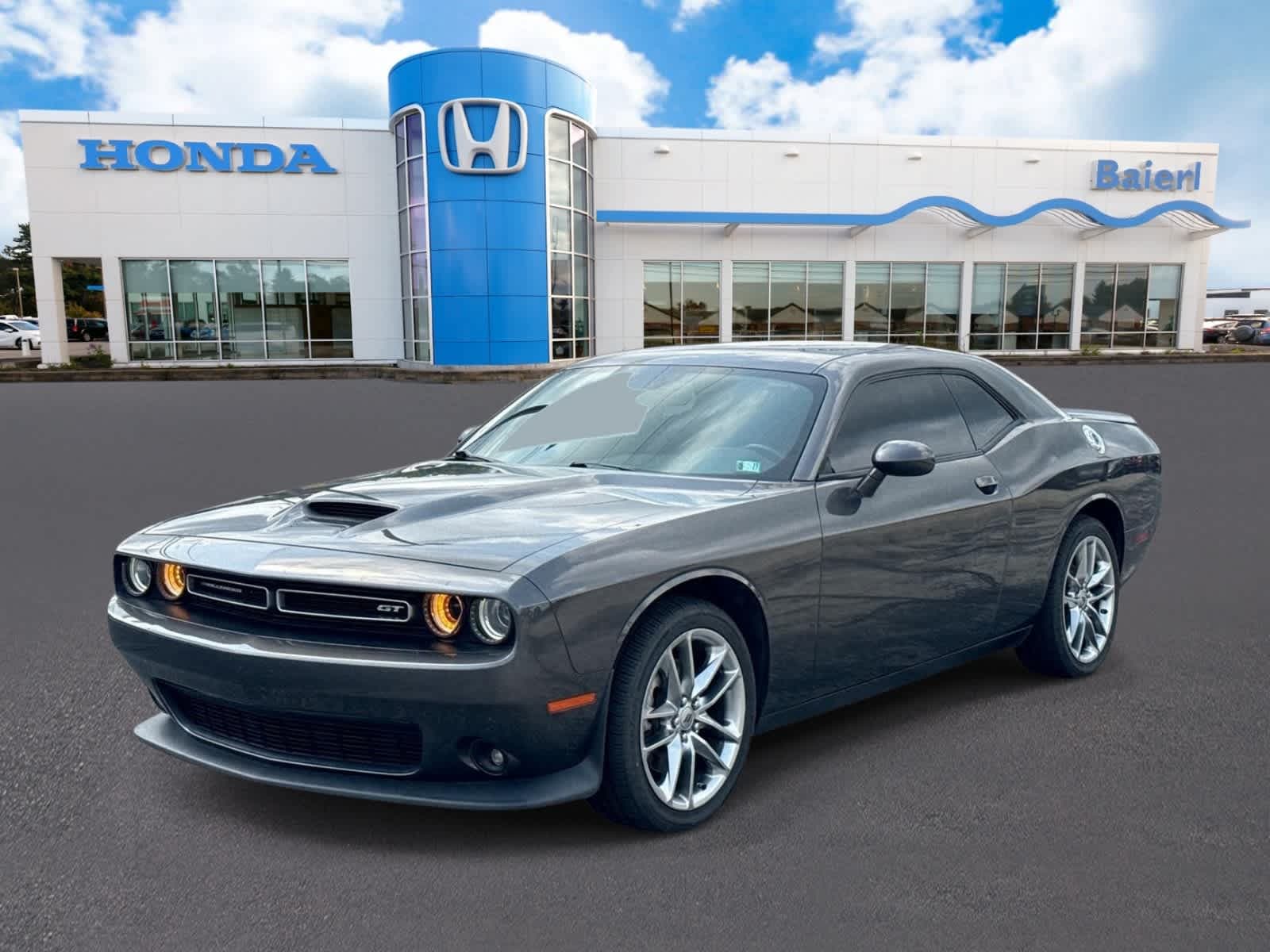 2022 Dodge Challenger GT — photo 1 of 32