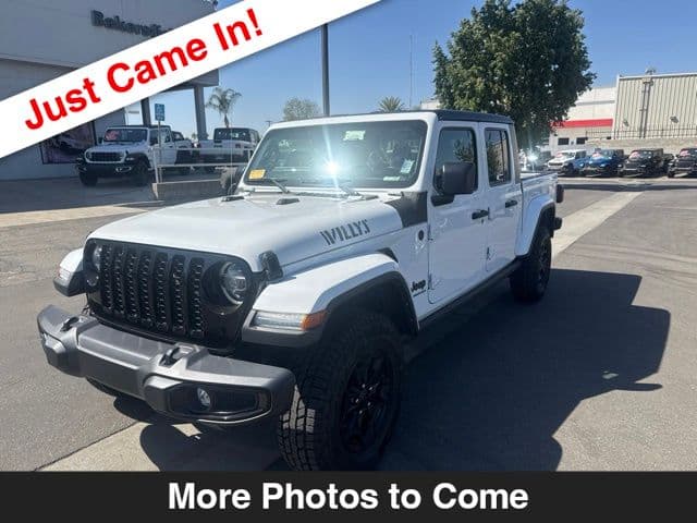2022 Jeep Gladiator Sport — photo 1 of 9