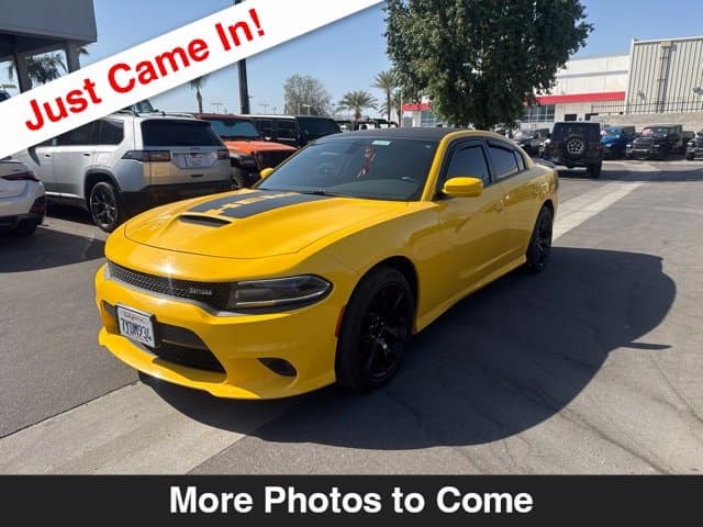2017 Dodge Charger R/T — photo 1 of 11