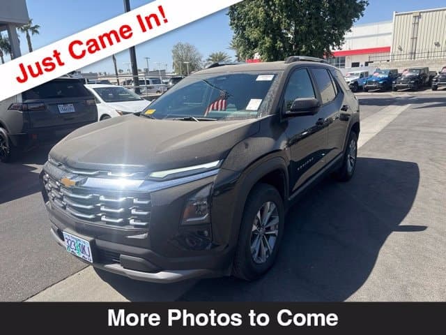 2025 Chevrolet Equinox AWD LT — photo 1 of 11