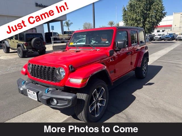 2024 Jeep Wrangler Sport — photo 1 of 11