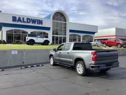Extra Photo