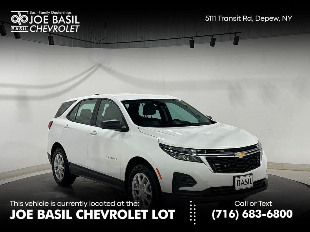 2024 Chevrolet Equinox LS — photo 1 of 39