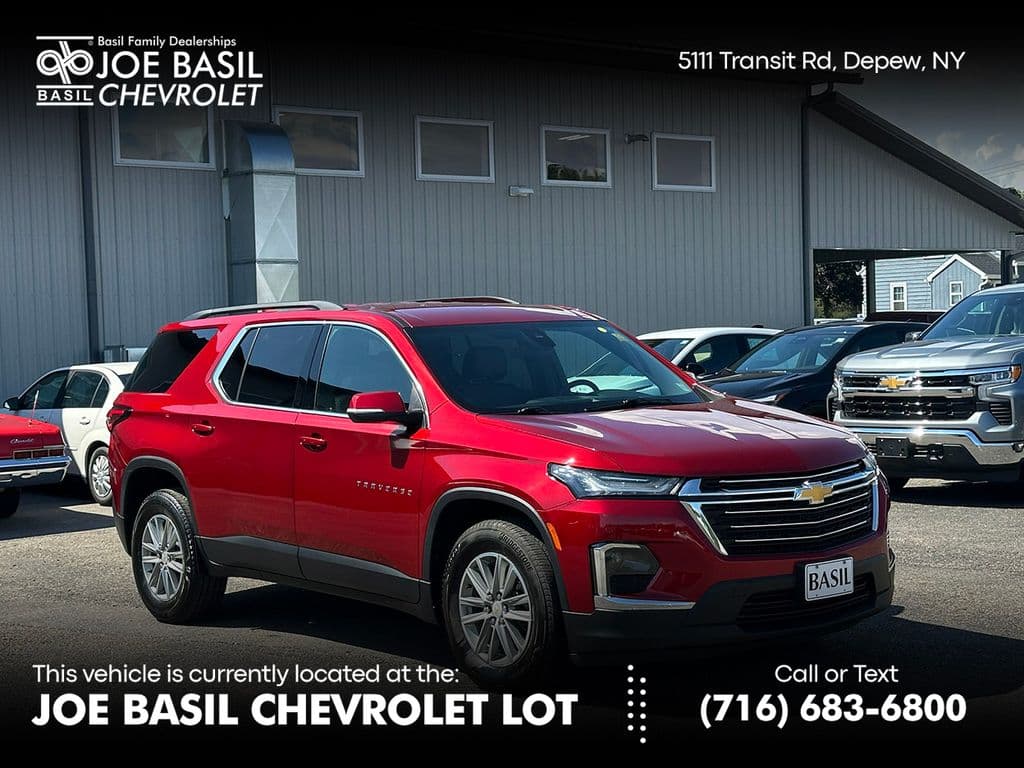 2023 Chevrolet Traverse LT Leather — photo 1 of 41