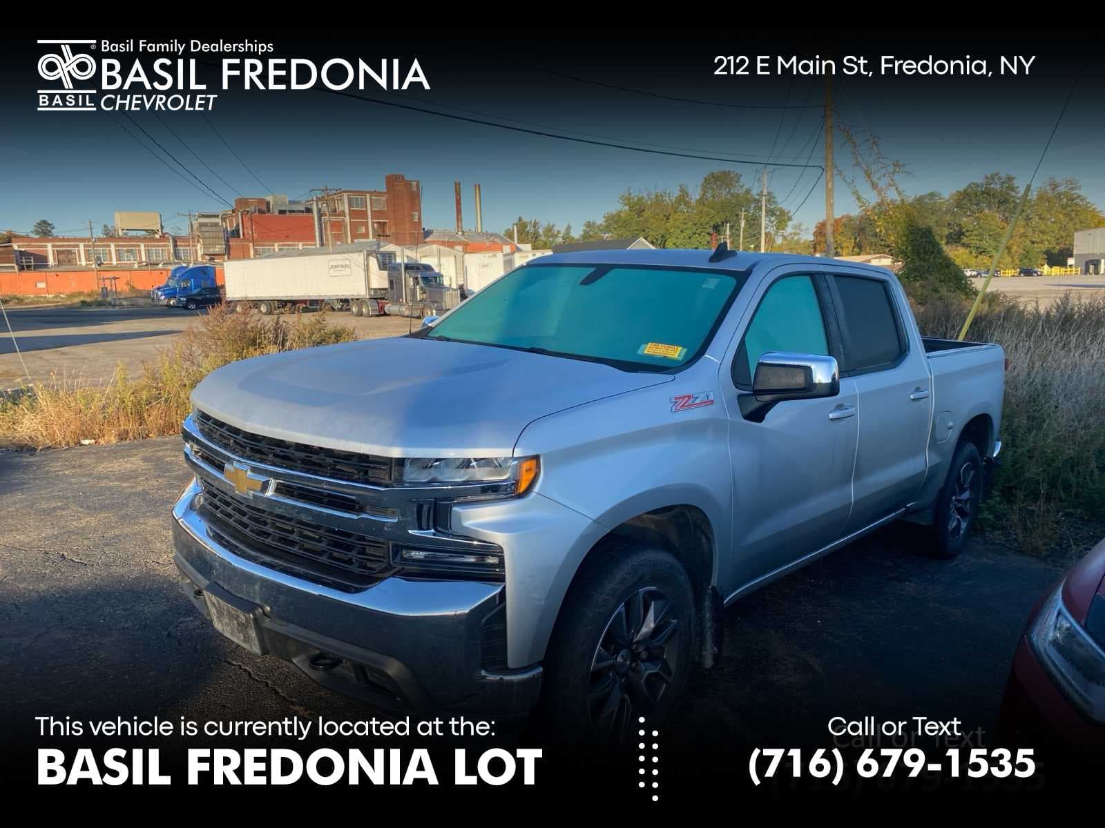 2021 Chevrolet Silverado 1500 LT — photo 1 of 3