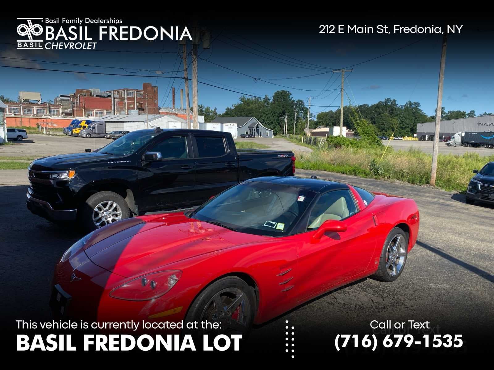 2005 Chevrolet Corvette Base — photo 1 of 2
