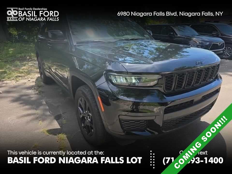 2024 Jeep Grand Cherokee L Altitude X — photo 1 of 11