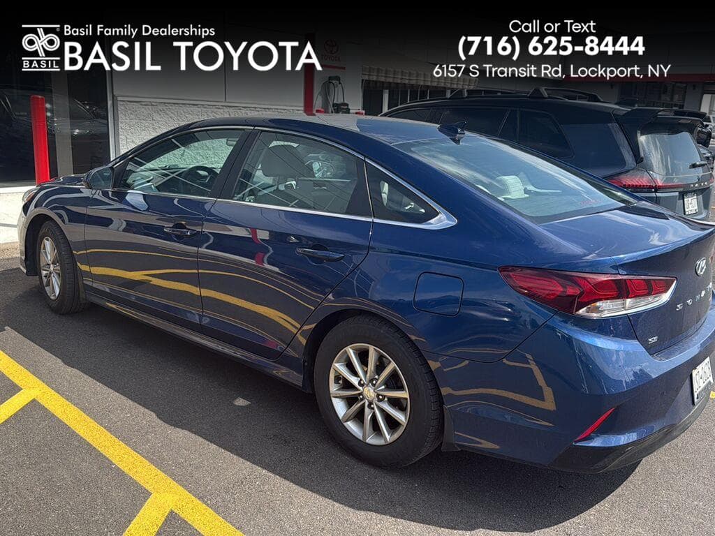 2019 Hyundai Sonata SE — photo 1 of 3