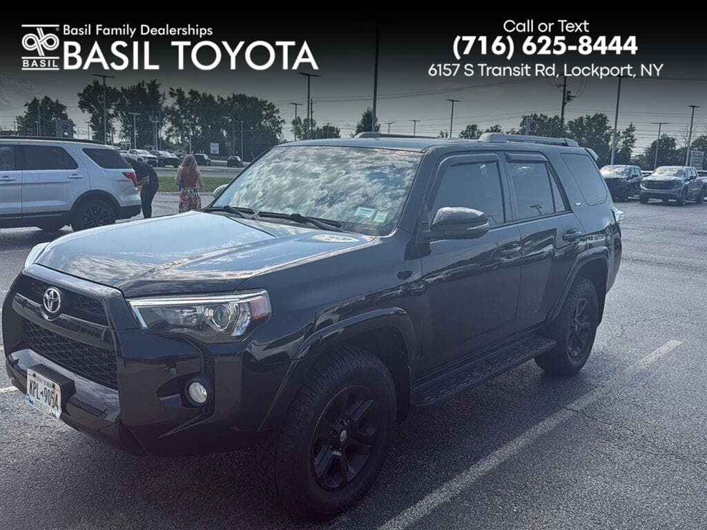 2018 Toyota 4Runner SR5 Premium — photo 1 of 3
